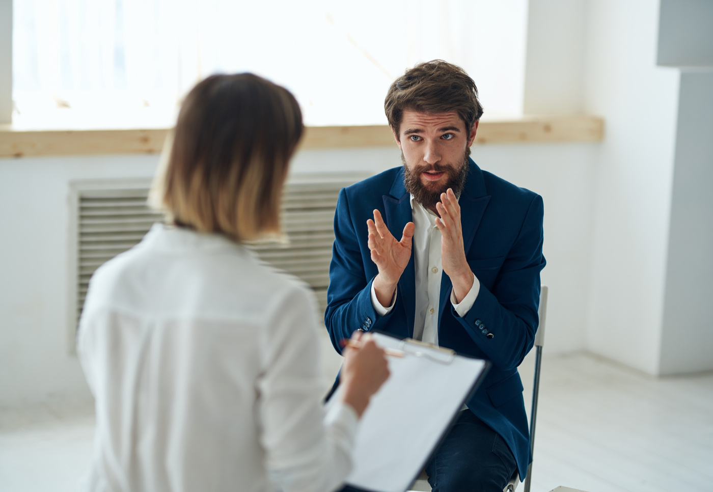 A Man at a Psychologist's Appointment, Communication, Diagnosis of the Problem, Consultation